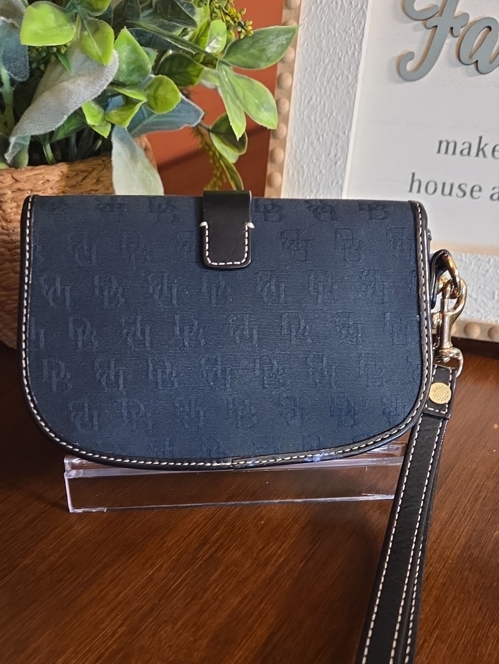 Dooney & Bourke Vintage Signature Monogram Flap Wristlet - Picture 5 of 16